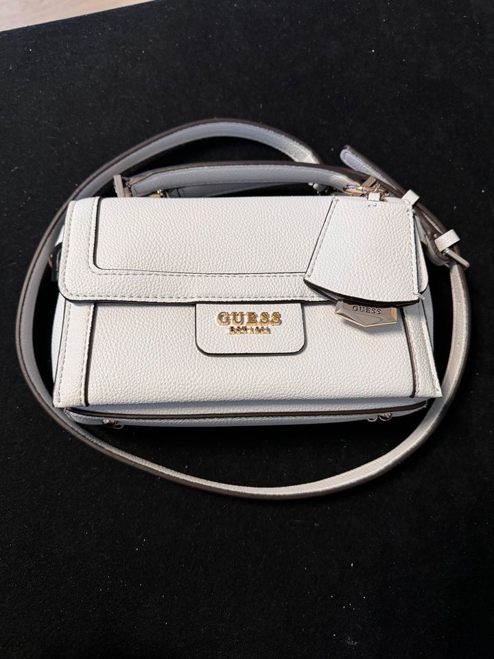 Guess Handtasche in Ascha