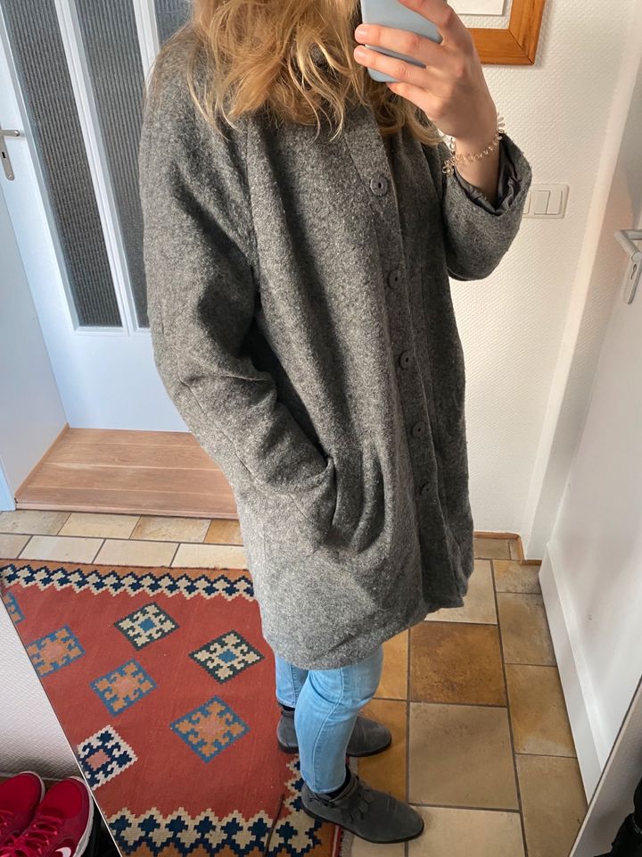 Lässiger grauer wollmantel oversized Damen 38 40 M minimalistisch in Berlin