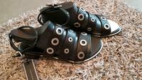 Tommy Hilfiger Sandalen *Neu* mit Etikett Gr. 37 Hessen - Mengerskirchen Vorschau