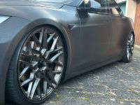 Tesla Model S 22 Zoll Felgen 22x9 ET 30,5x120 Hessen - Eschborn Vorschau