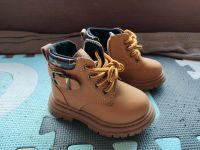 Neuwertige Kinderschuhe / Babyschuhe in Größe 23 Nordrhein-Westfalen - Siegen Vorschau