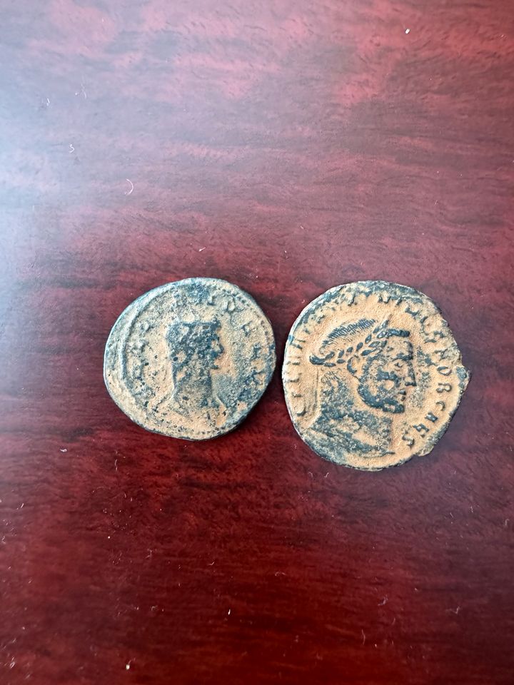 Römische Münze 2 Stück in Meerbusch