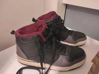Stiefel gefüttert Sneakerslook knöchelhoch Gr 38 Turnschuhe Bayern - Helmbrechts Vorschau