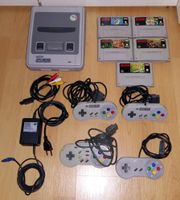 Super Nintendo mit Spiele & Controller Nordrhein-Westfalen - Recklinghausen Vorschau