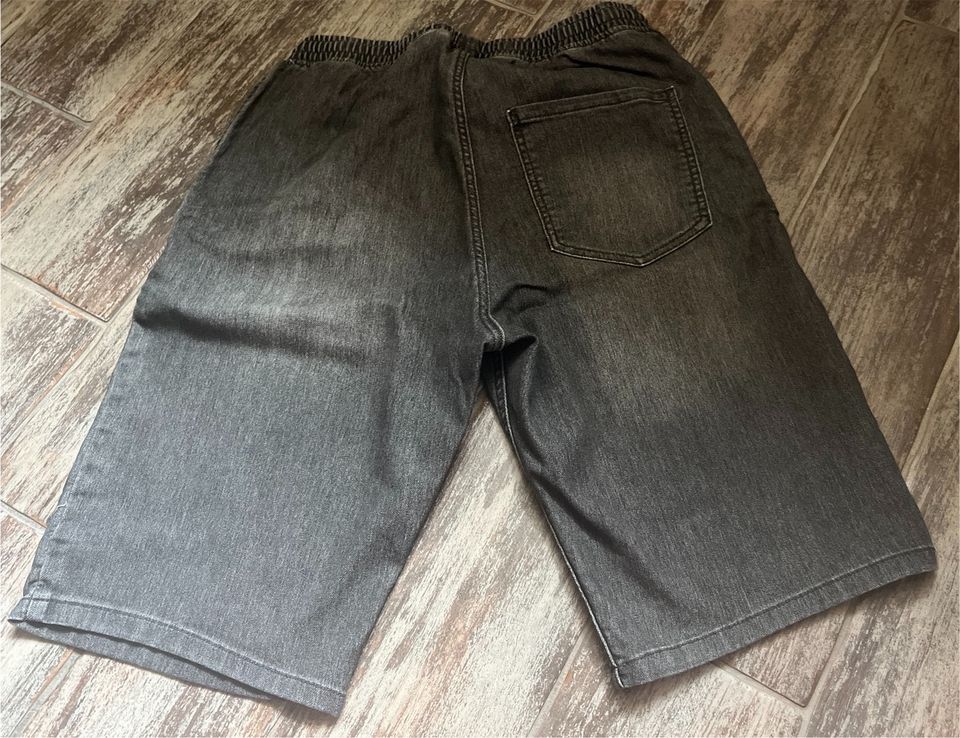 Jogger Jeans Größe 170 neuwertig H&M in Weischütz