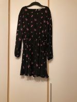 Kleid Pimkie schwarz mit Blumen Größe S Baden-Württemberg - Murr Württemberg Vorschau