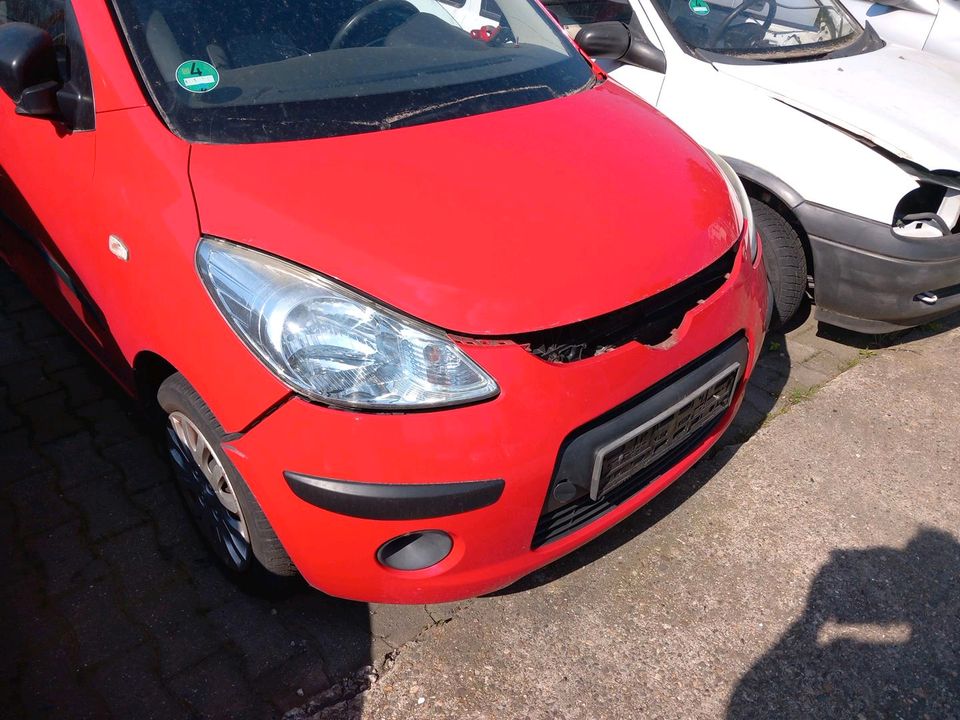 Hyundai i10 Bj.2009 49kw Rot Lackcode H4 Schlachtfest Teile in Hamm