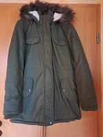 olivgrüner Parka Mantel Jacke Größe S 36/38 Bayern - Schwabach Vorschau