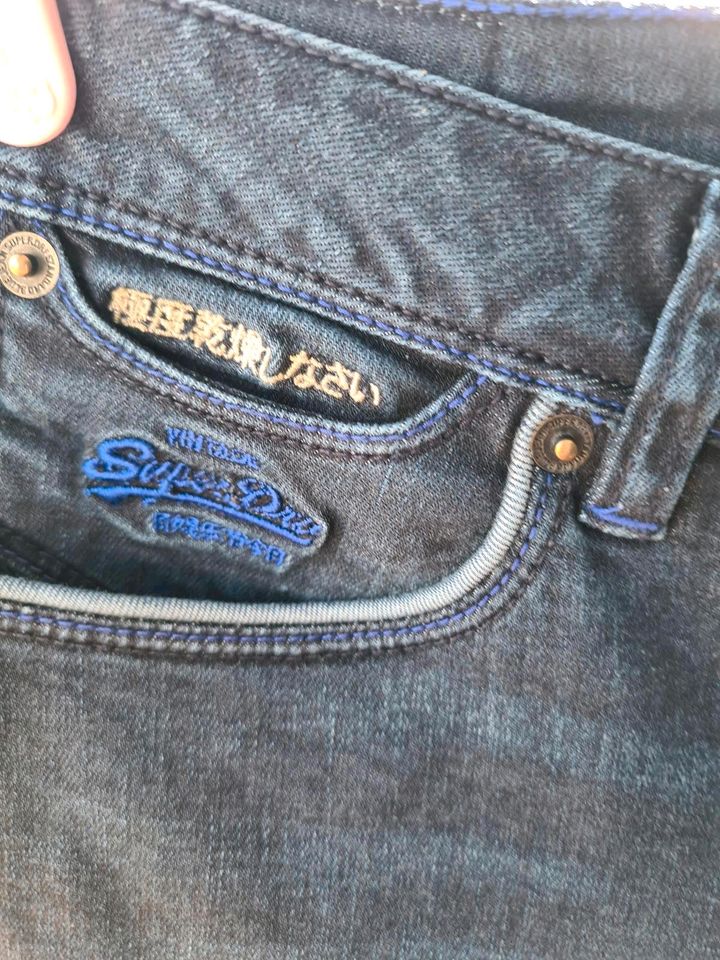 Superdry Jeans knöchellang Gr.30 blau in Schwerte