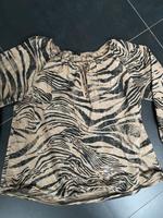 Schöne Bluse Leo Zebra Animal Print Gr. 36/38/40/42/44 Nordrhein-Westfalen - Inden Vorschau