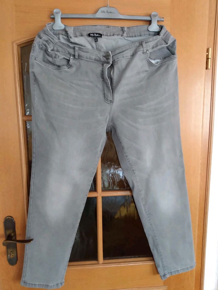 Ulla Popken Jeans hellgrau Größe 52 in Nörvenich