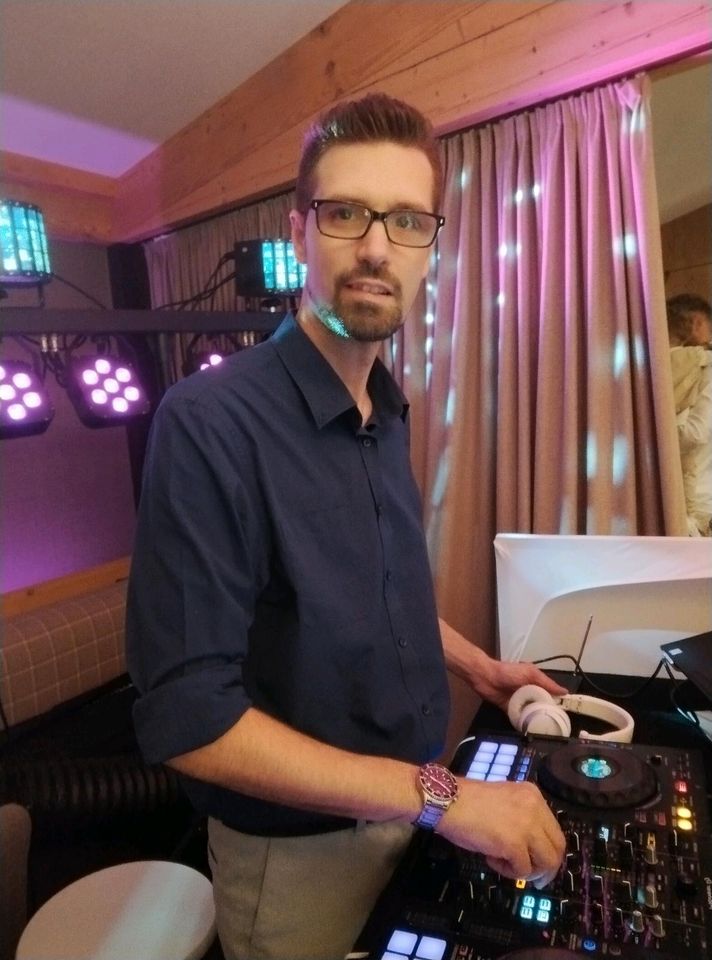 DJ für Hochzeiten, Geburtstage oder Firmenfeiern - Köln in Köln