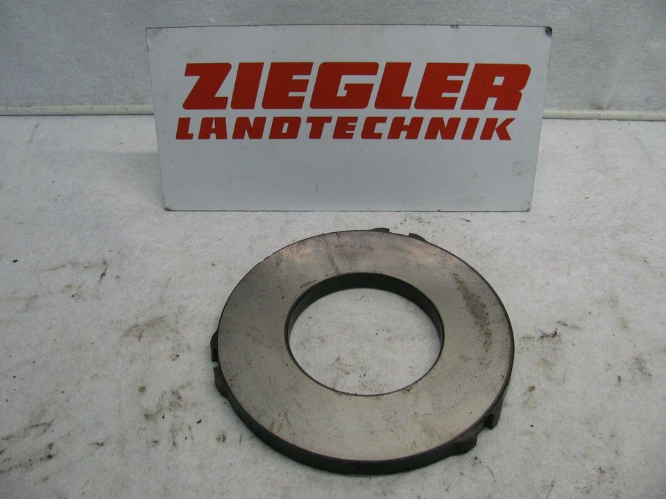 Zwischenplatte für hydraulische Bremse IH  955 1055 956XL 1056 XL in Eitorf