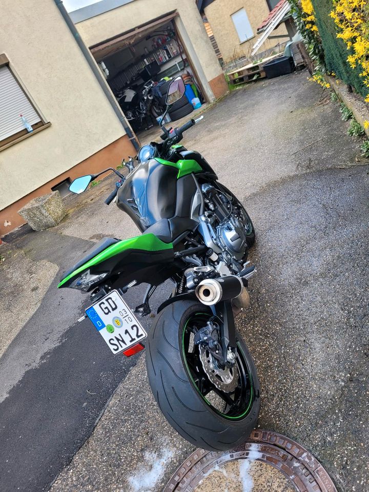 Kawasaki ZR900D in Waldstetten