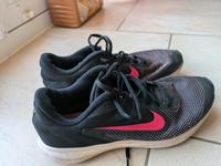 Nike Sport Schuhe, Gr. 38 Brandenburg - Petershagen Vorschau