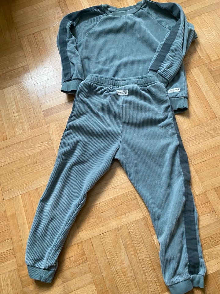 En Fant 98 Hose Jogger Jogginghose weich Türkis mint Kord in Krefeld