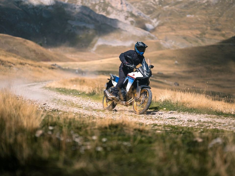 HONDA XL750 Transalp Tricolor in Winnenden