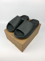 YEEZY SLIDE DAKONY 48.5 Nordrhein-Westfalen - Weilerswist Vorschau