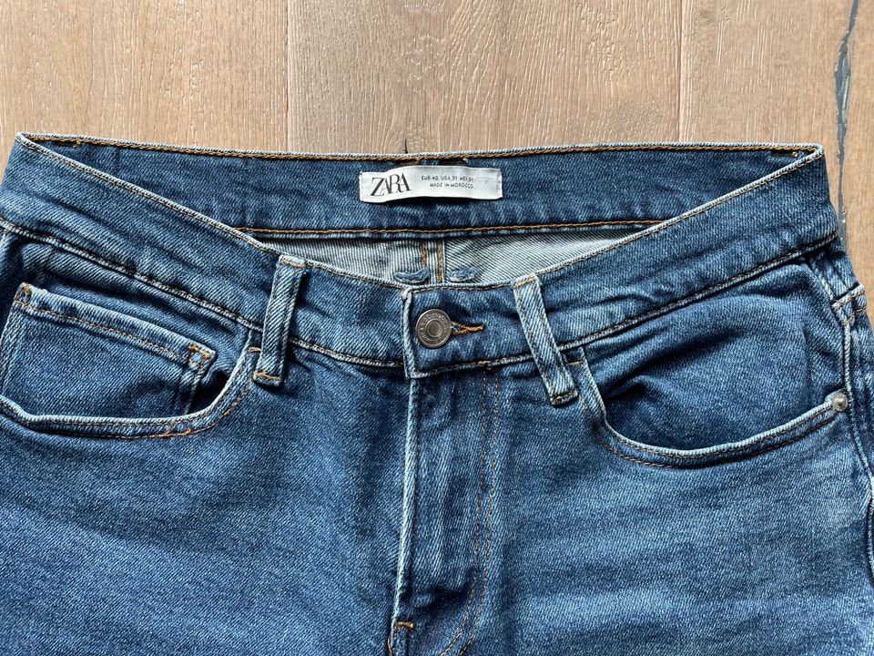 ZARA Jeans Herren Größe 40, top Zustand in Karben