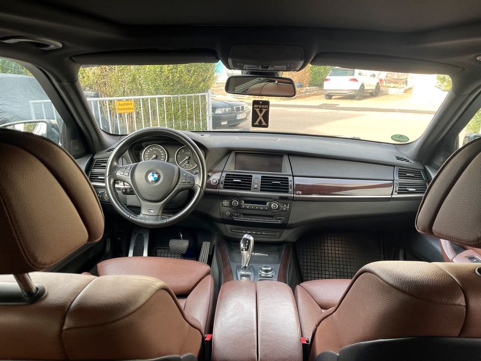 BMW X5 E70 40D, LCI, 7Sitzer,360°Kamera,Soft Close,Logic7 in Geislingen an der Steige