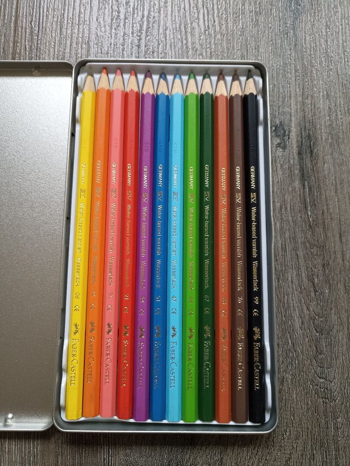 Faber Castell 12 Farbstifte Buntstifte colors Metal Etui neuw in Karlsruhe