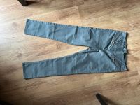 Jeans mit Reißverschluss in grau Innenstadt - Köln Altstadt Vorschau