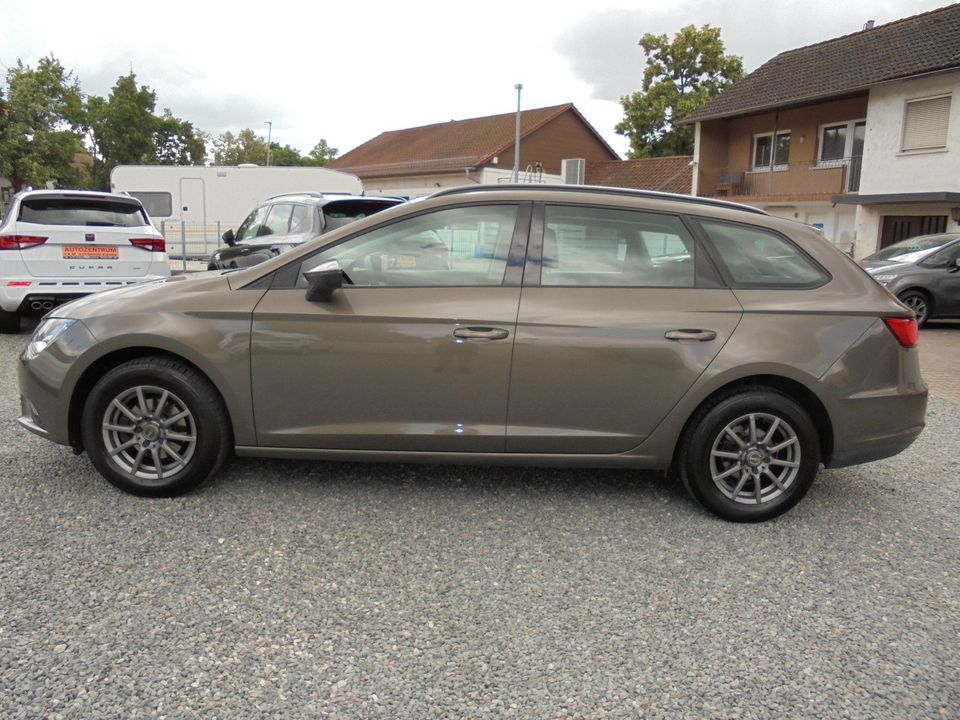 Seat Leon Kombi Klimaautomatik*EPH*Sitzh*USB*Garantie in Ladenburg