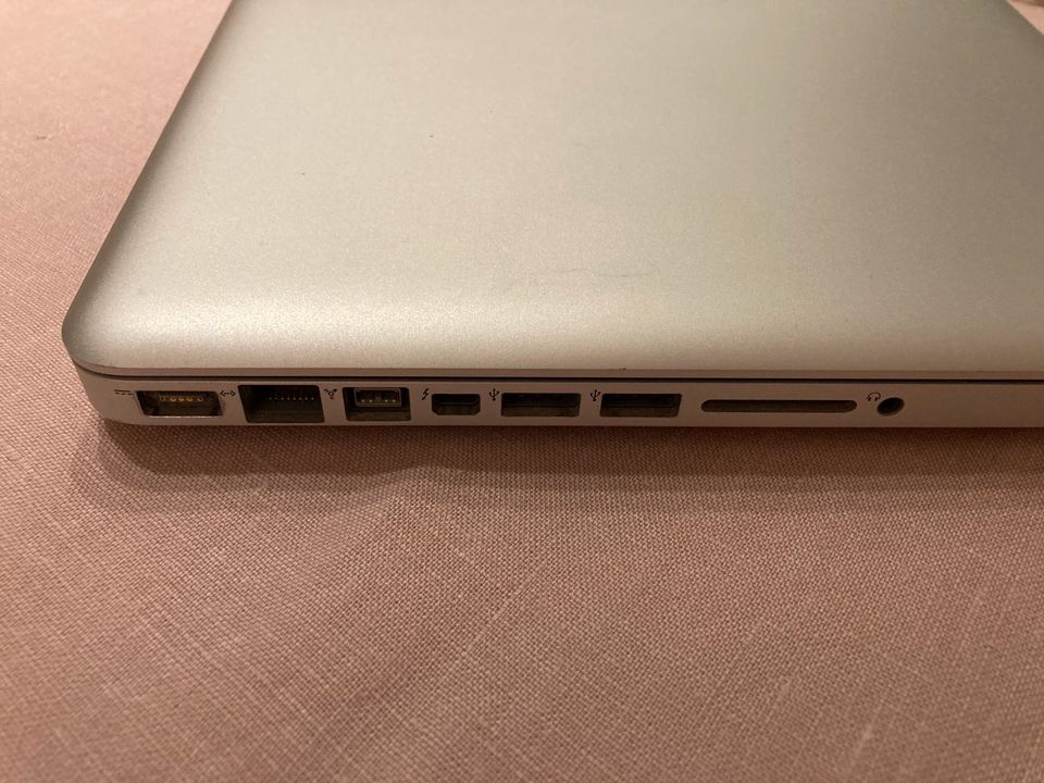 MacBook Pro 13 in Stuttgart