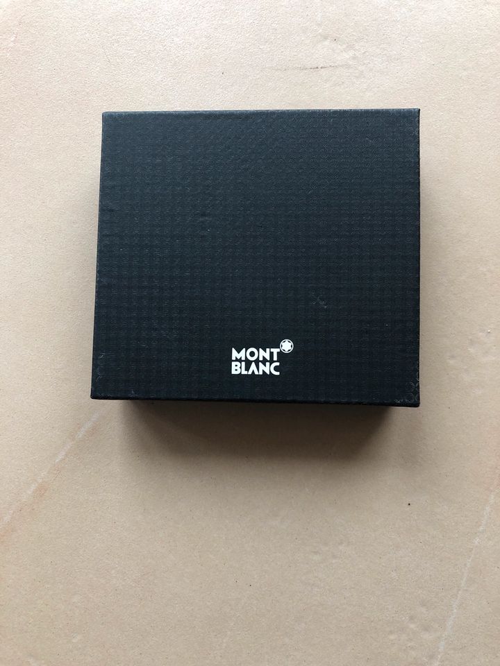 Mont Blanc Originalverpackung für Damenbrieftasche in Trebbin