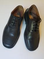 neue Herren Halbschuh in Schwarz: 42 Extrabreit von Josef Seibel Bremen - Schwachhausen Vorschau