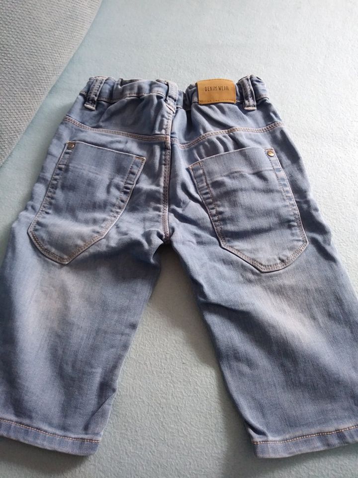 kurze Jeanshose von Schiesser, Größe 128 in Kirchheim