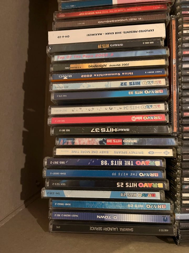 CD Sammlung Alben & Singles 2000er 90er Bravo Hits etc in Hamburg