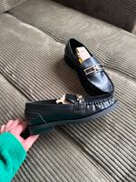 Neu Asos Loafer Mokassins schuhe 38 schwarz gold Hessen - Wiesbaden Vorschau