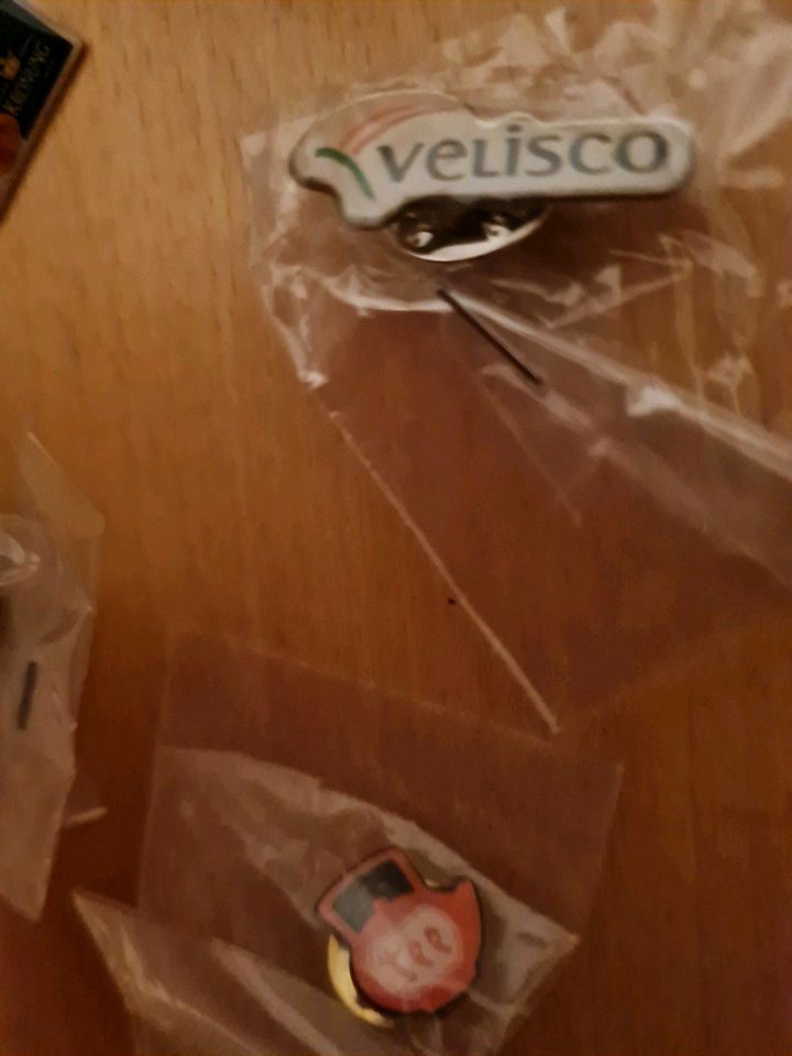 Pin Sticker,20 Stück Sammlung,OVP,Anstecker,TOP !!! in Neuwied