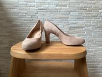 Unisa Plateau Pumps Heels 38 Beige NEUWERTIG Nordrhein-Westfalen - Solingen Vorschau