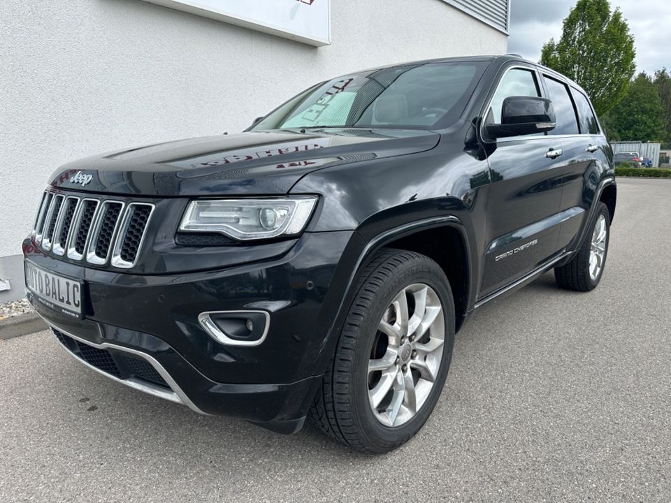 Jeep Grand Cherokee 3.0 CRD Overland Panorama in Mering