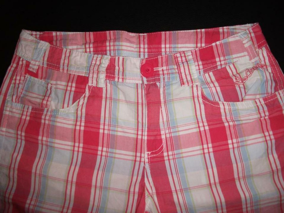 schöne Shorts Capri Bermuda kurze Hose Gr. 170 rot weiß blau in Berlin