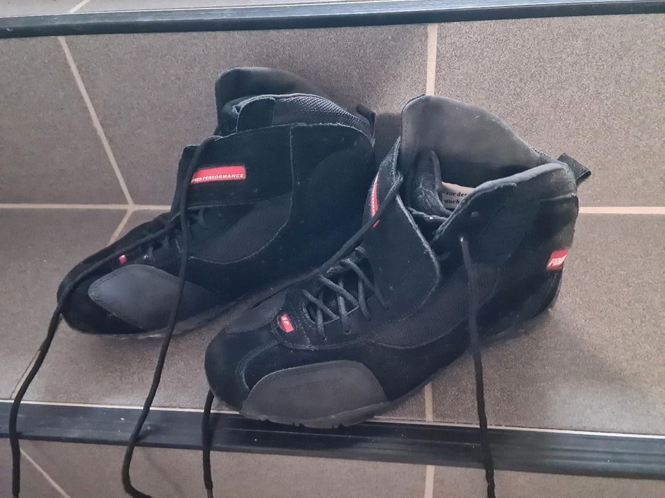 Motorrad Schuhe in Bad Schönborn