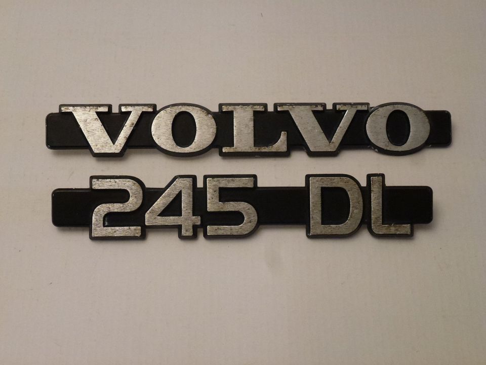 Volvo 245 DL Emblem für Heckklappe in Elmenhorst Kr Stormarn