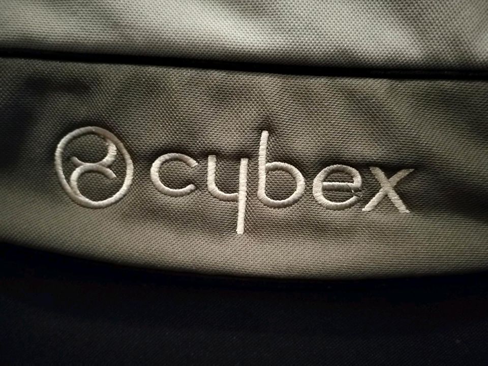 2 Autokindersitze Cybex Solution X schwarz grau in Hückeswagen