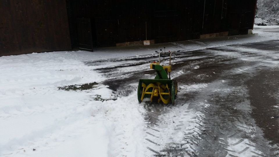 Schneefräse John Deere 726 in Kaisersbach