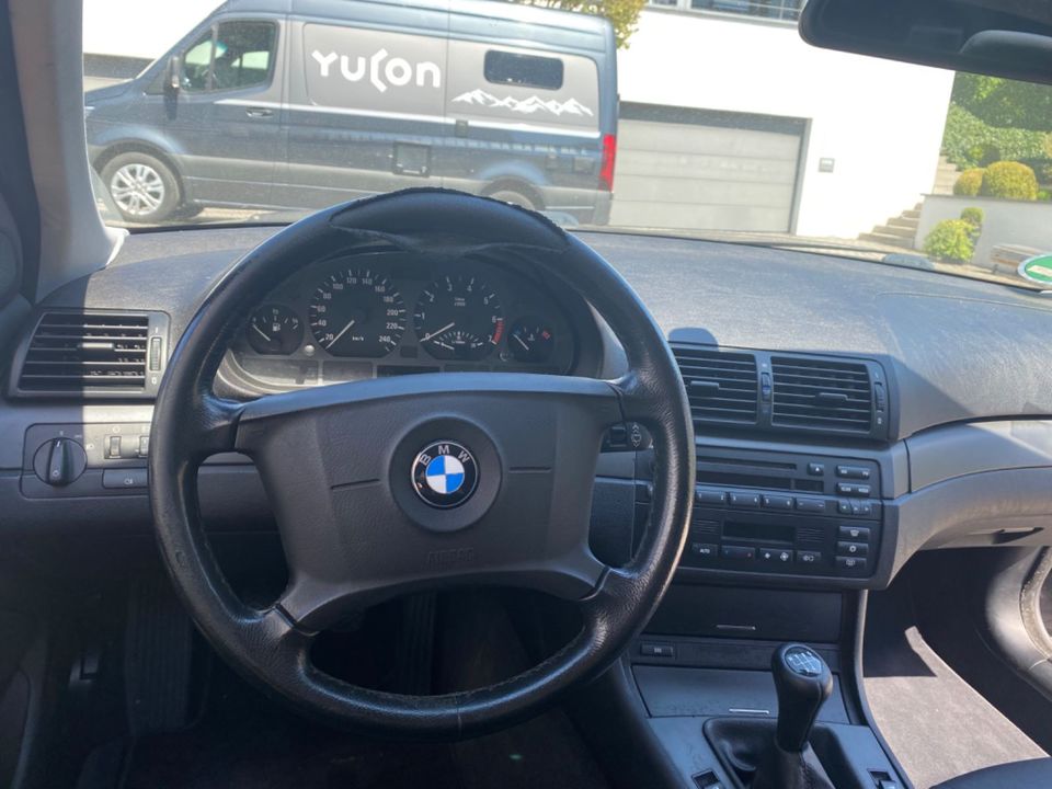 BMW 318i - in Gechingen