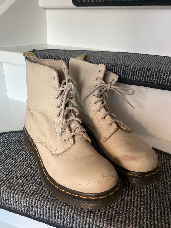 Dr. Martens beige Leder Gr 41 in Hagen