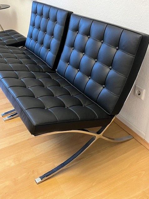 Barcelona Knoll International 2 Sessel + 1 Hocker Leder schwarz in Duisburg