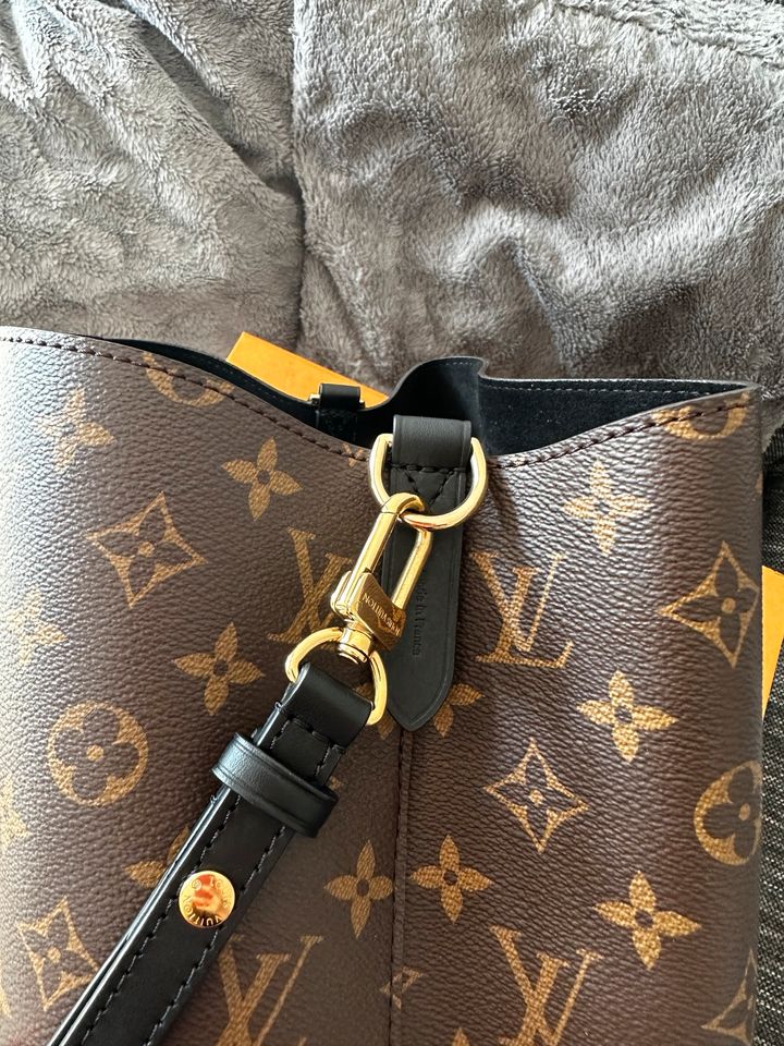 Louis Vuitton NéoNoé inkl. Organizer und Rechnung / wie neu! in Esslingen