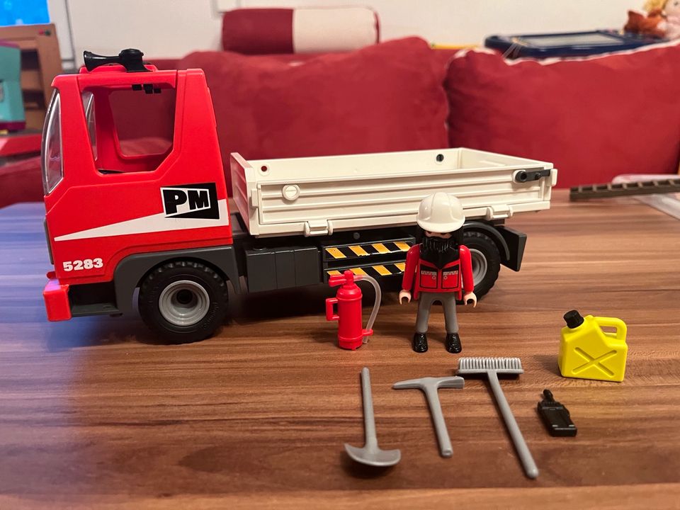 Playmobil Baustelle Bagger LKW Kehrmaschine Walze Feuerwehr in Wetter (Ruhr)