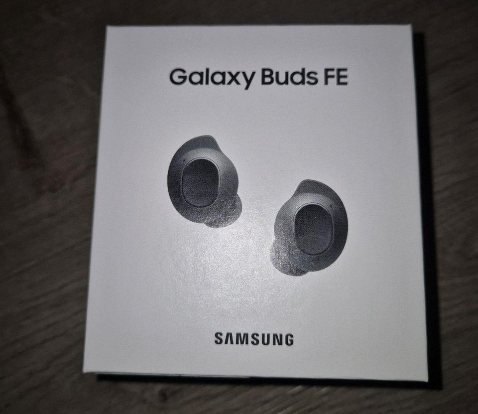 Samsung Galaxy Buds FE  Schwarz Neu / orginal verpackt in Breitenbach am Herzberg
