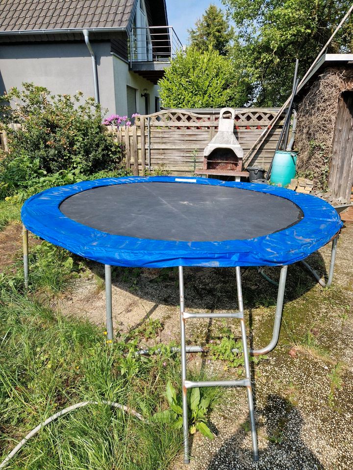 Trampolin Outdoor 3m, 305 cm, Rausfallschutz in Kempen