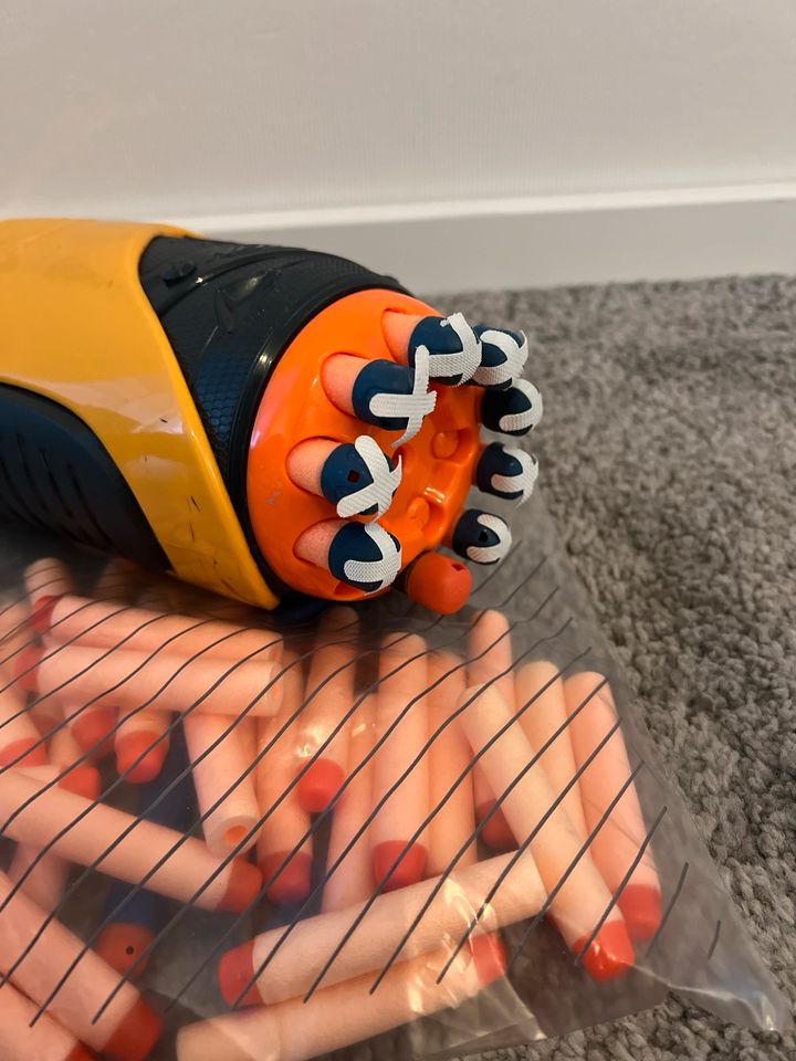 Nerf DART TAG mit zusätzlicher Munition in Wiefelstede