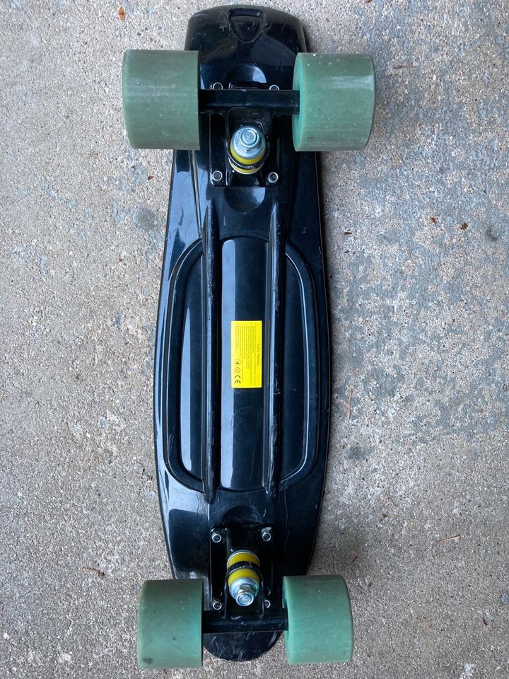 Skateboard Mini Cruiser, gut erhalten, 55 cm in Hamburg